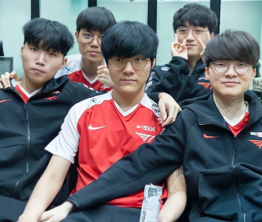 LMHT: Chủ tịch khẳng định đội hình T1 sẽ cố định hơn trong mùa hè