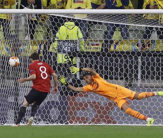 MU thay 5 người trong hiệp phụ để đá luân lưu 11m thế nào?