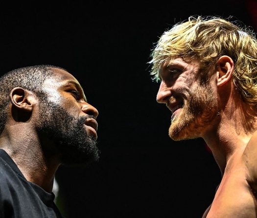 Floyd Mayweather ra tuyên bố đanh thép trong buổi cân với Logan Paul