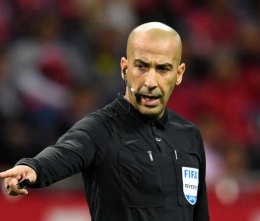 Trọng tài chính bắt trận Việt Nam vs UAE: Từng mang đến vận may cho Việt Nam