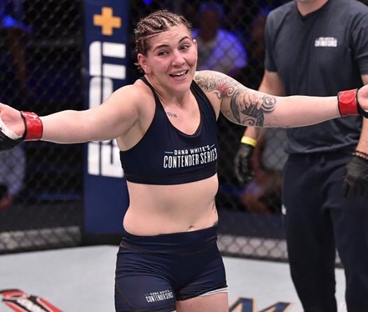 Jake Paul, Triller ủng hộ 30 ngàn đô cho nữ võ sĩ kêu gọi từ thiện: "Vỗ mặt UFC"?