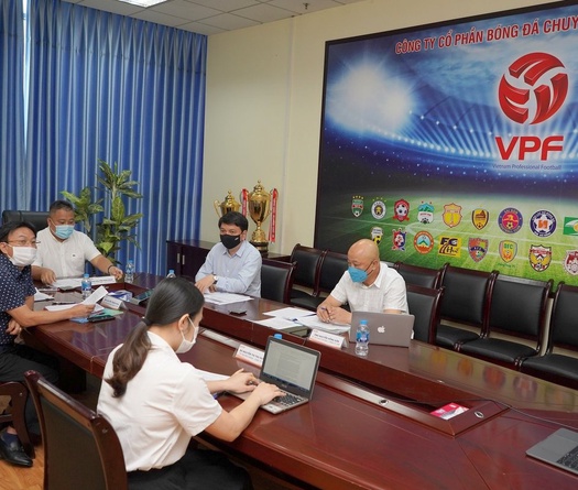 Các CLB V.League có thể “mất quyền” đá sân nhà ở vòng 13