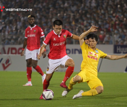 V.League hoãn quá lâu khiến cầu thủ sợ không lương, CLB lo tốn kém