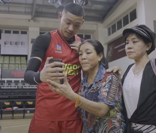 Richard Nguyễn nhận tin buồn khi người thân ở Việt Nam qua đời vì COVID-19