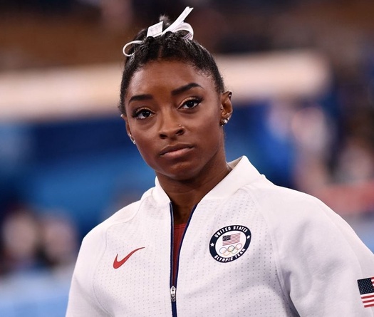 Simone Biles từ bỏ nốt cơ hội bảo vệ HCV Olympic cuối cùng