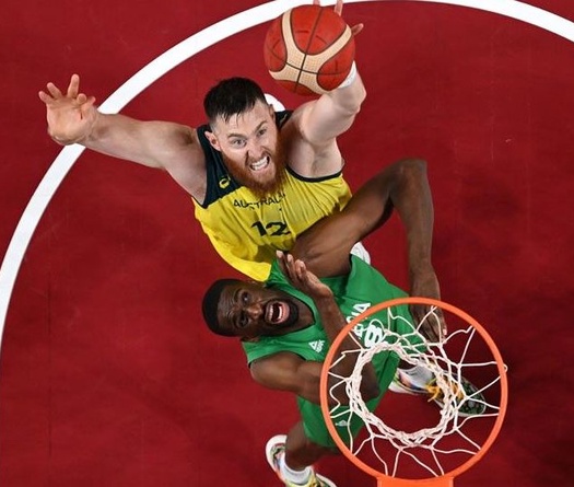 Gặp tai nạn hy hữu, trung phong đội tuyển Úc chia tay Olympic trong cay đắng