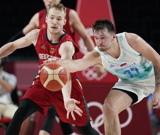 Doncic, Dragic ném cháy rổ Đức, Slovenia thẳng tiến vào Bán kết Olympic 2021