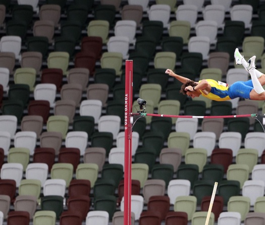 Góc máy gây sốt của kỉ lục gia nhảy sào nam Armand Duplantis tại Olympic