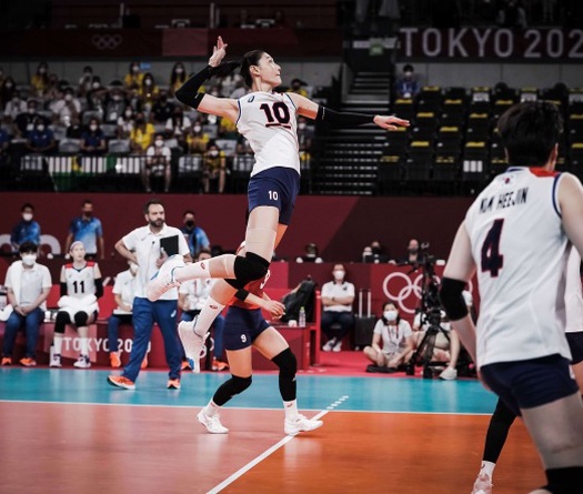 Bán kết bóng chuyền Olympic Tokyo: Huyền thoại châu Á không gánh nổi Hàn Quốc trước Brazil 