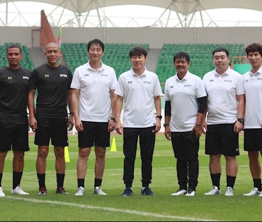 HLV Shin Tae Yong phản bác mâu thuẫn sau vụ 3 trợ lý đồng loạt xin nghỉ