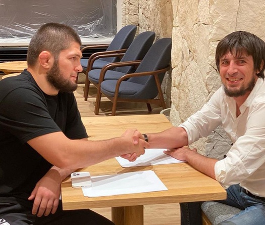 Khabib Nurmagomedov kí hợp đồng với CLB bóng đá nhà nghề Nga