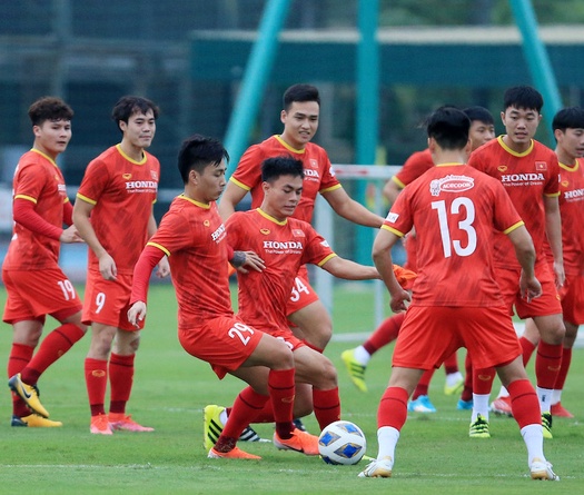 Đấu nội bộ U22 Việt Nam, ông Park giảm tải khối lượng tập luyện cho ĐT Việt Nam