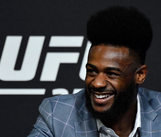 Aljamain Sterling: “Tái đấu tại UFC 267, Petr Yan sẽ không thể chạm vào tôi”