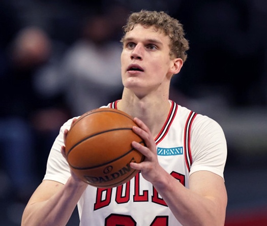 Lauri Markkanen tìm được nhà mới sau thương vụ trao đổi 3 bên