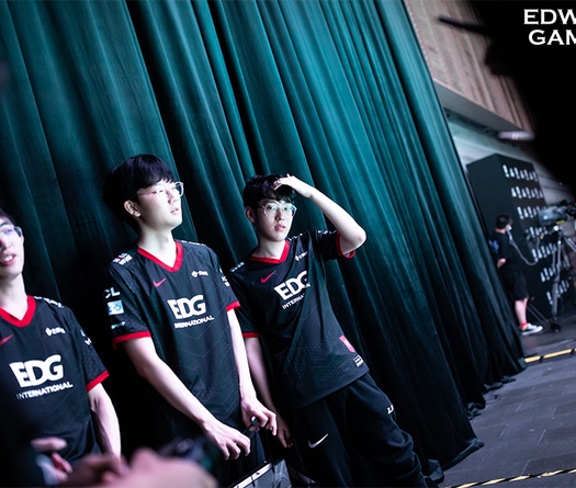 Kết quả chung kết nhánh thua LPL Mùa Hè 2021: EDG giành vé đến CKTG