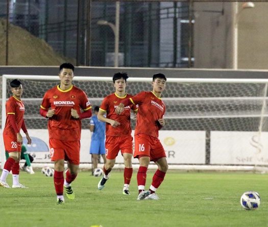 Đình Trọng tái phát chấn thương, vắng mặt trận gặp Australia