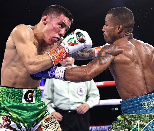 Boxing: Oscar Valdez bảo vệ đai WBC đầy tranh cãi trước Robson Conceicao