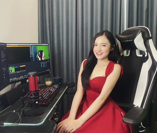 MC Phương Thảo đẹp lộng lẫy trong ngày mở màn ĐTDV Mùa Đông 2021