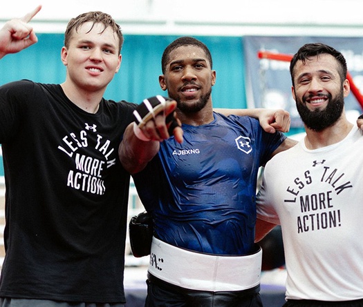 Anthony Joshua xử lý cơn ác mộng tìm bạn tập cho trận đấu Oleksandr Usyk như thế nào?