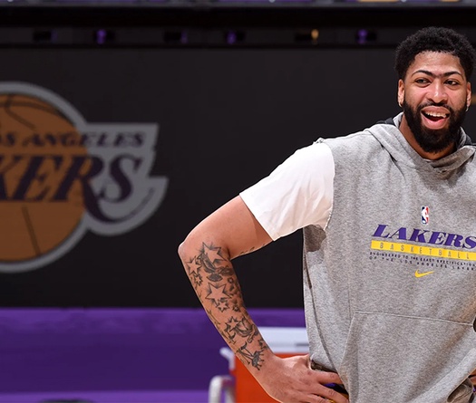 Anthony Davis cảm ơn Rob Pelinka vì đã mang về DeAndre Jordan?