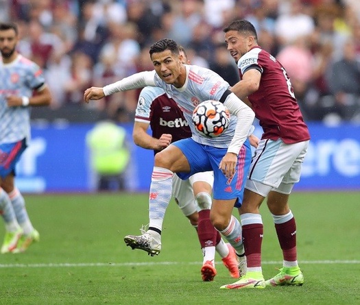 Đội hình ra sân MU vs Aston Villa: Ronaldo lĩnh xướng hàng công