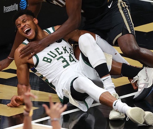 Giannis Antetokounmpo vẫn chưa bình phục chấn thương đầu gối