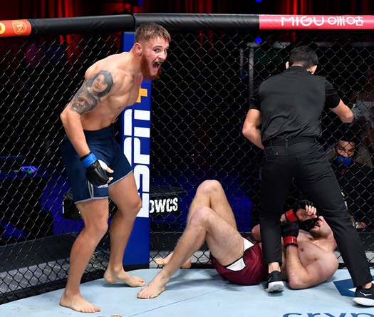 Dana White's Contender Series: Hảo thủ Sambo, tài năng bất bại kí hợp đồng với UFC