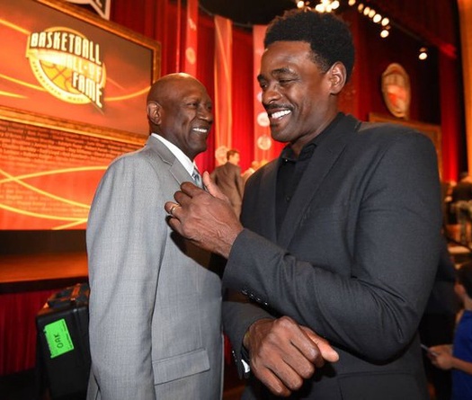 Sau danh hiệu Hall of Fame, Chris Webber đầu tư cực khủng vào cần sa