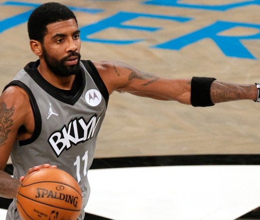Thượng nghị sỹ Mỹ ủng hộ Kyrie Irving và các cầu thủ NBA không tiêm vaccine COVID-19