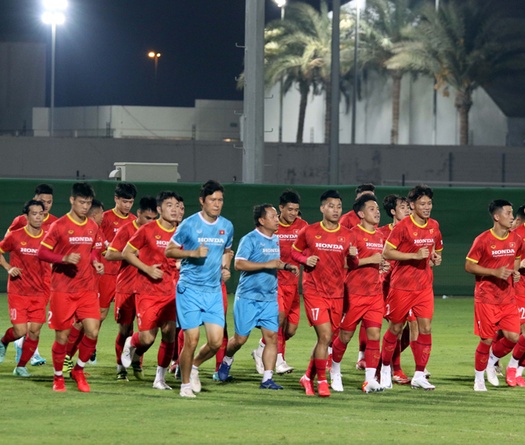 Tuyển Việt Nam không tập theo khung giờ đá với Trung Quốc ở UAE