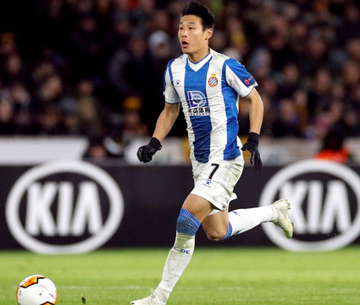 Thắng Real Madrid, tiền đạo số 1 Trung Quốc hào hứng đối đầu Việt Nam