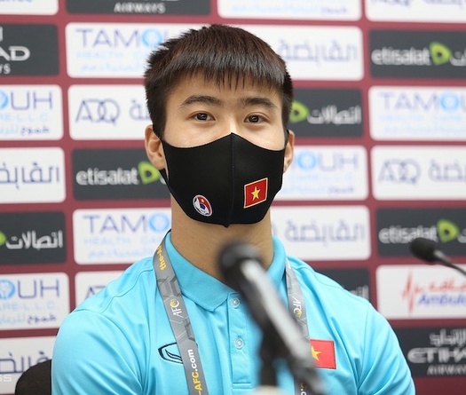 Duy Mạnh: Tuyển Việt Nam có cách khắc chế tiền đạo nhập tịch Trung Quốc