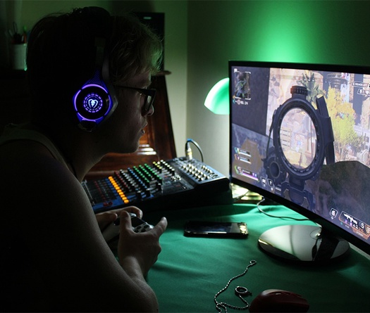 Vì sao game thủ Esports phải giải nghệ sớm?