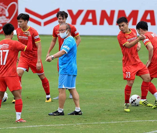 Tuyển Việt Nam cần làm gì để hy vọng có điểm trước Nhật?