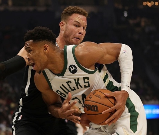 Đè bẹp Brooklyn Nets, ĐKVĐ Milwaukee Bucks ra quân mỹ mãn