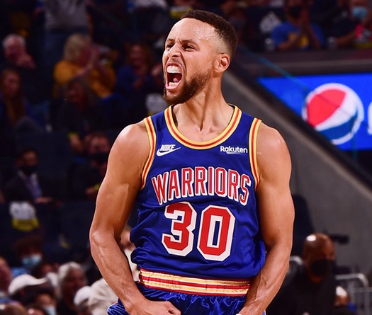 Xem ngay: Stephen Curry ném clutch điên rồ, Golden State Warriors thắng nghẹt thở