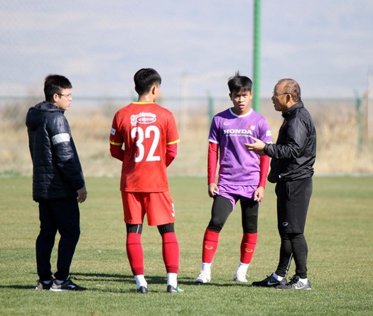 HLV Park Hang Seo chọn quân cho tuyển Việt Nam từ vòng loại U23 châu Á 2022