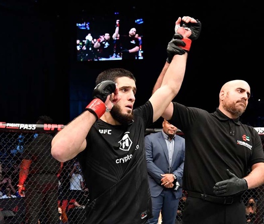 Islam Makhachev đòi suất tranh đai với đòn bẻ tay hoàn hảo lên Dan Hooker