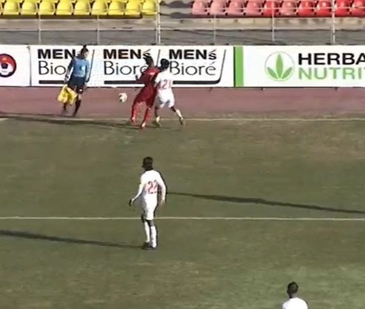 Trưởng ban Trọng tài VFF Dương Văn Hiền: Trần Văn Đạt xứng đáng bị thẻ đỏ