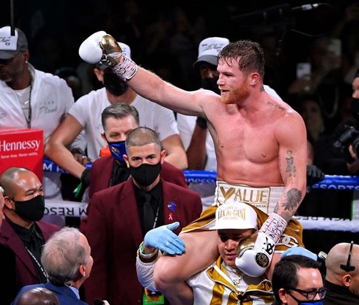 Canelo Alvarez thừa nhận bị bất ngờ trước Caleb Plant, hé lộ thời điểm trận đấu tiếp theo