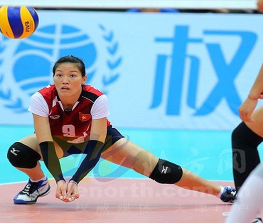 Ngôi sao bóng chuyền Ngọc Hoa bất ngờ trở lại thi đấu ở tuổi 34