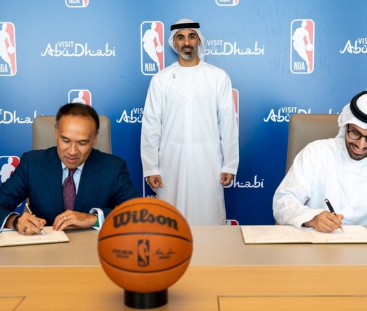 Gặp khó với Trung Quốc, NBA mở đường sang UAE