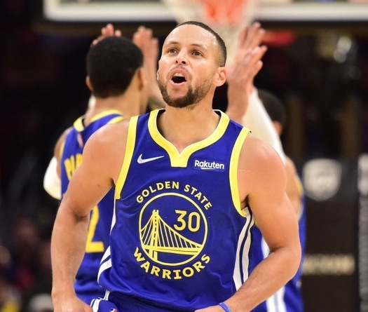 Lại ném 9 quả 3 điểm, Steph Curry giúp Warriors hạ Cavaliers ở hiệp 4