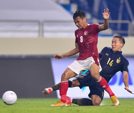 AFF Cup 2020: Tuyển Thái Lan mất cân bằng giữa các tuyến