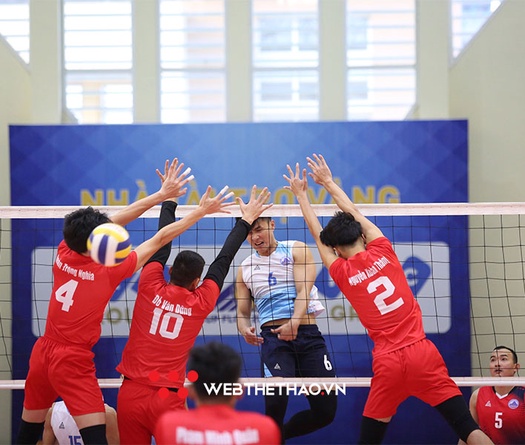 Vượt qua BTL CSCĐ, Đà Nẵng đặt một chân vào trận chung kết nam giải bóng chuyền hạng A 2021
