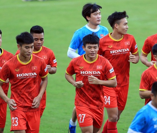 HLV Park Hang Seo loại 5 cầu thủ dự AFF Cup 2020