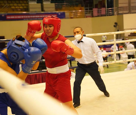 Bi hài chuyện 10 HLV làm "trọng tài bất đắc dĩ" ở giải Vô địch Boxing quốc gia 2021