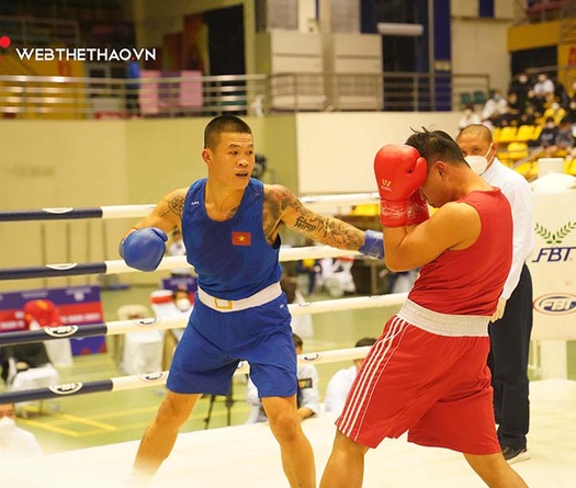 Chùm ảnh: Trương Đình Hoàng "toát mồ hôi" bảo vệ chức Vô địch Boxing quốc gia 2021