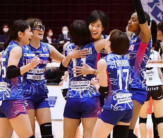 Thanh Thúy cùng PFU Blue Cats thắng "sốc"  NEC Red Rockets