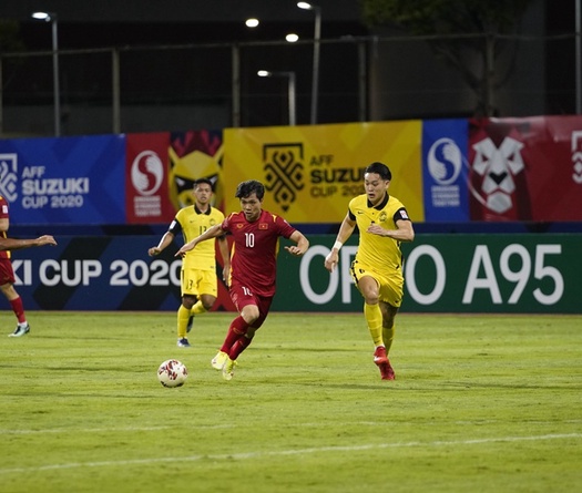 Báo Malaysia nói gì sau trận thua Việt Nam?